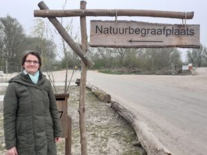 Natuurbegraafplaats Zomerlanden natuurbehoud duurzaam natuur boomschijf persoonlijk afscheid